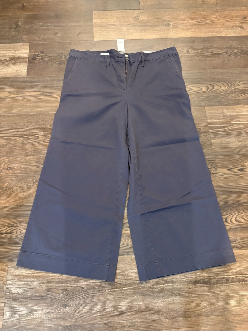 LOFT Grey Wide-Leg womans Casual capri pants size 16